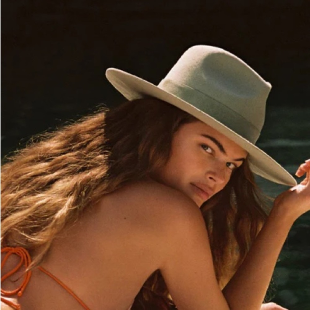 Lack of Color | The Mirage Sage Green | M